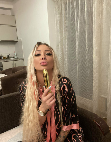 oliviahazeee onlyfans leaked nude