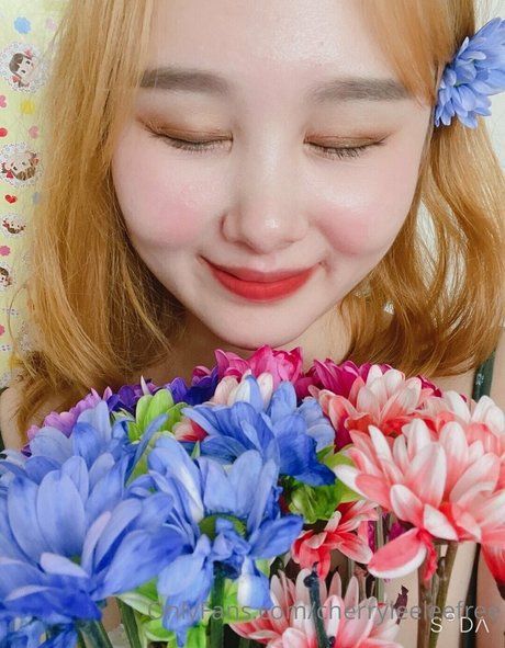 cherryleeleefree only fans xxx