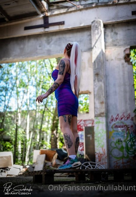 big cock gay onlyfans nudes depiction