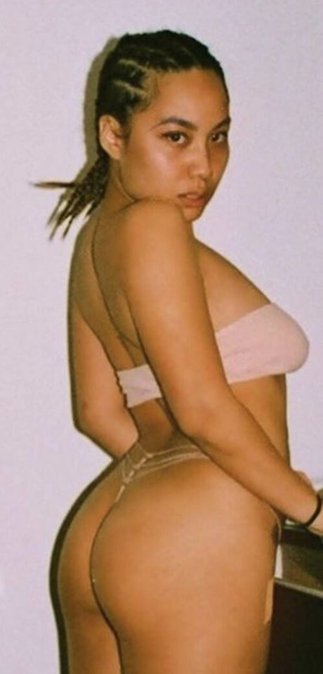 Victoria Kuang leaked naked onlyfans