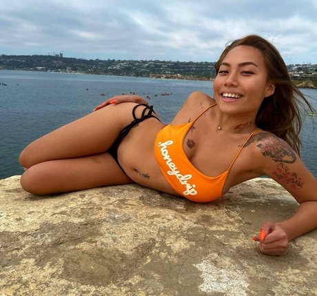 Victoria Kuang pics onlyfans