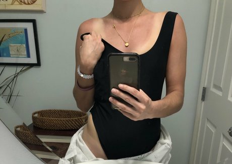 natalienextdoor topless onlyfans