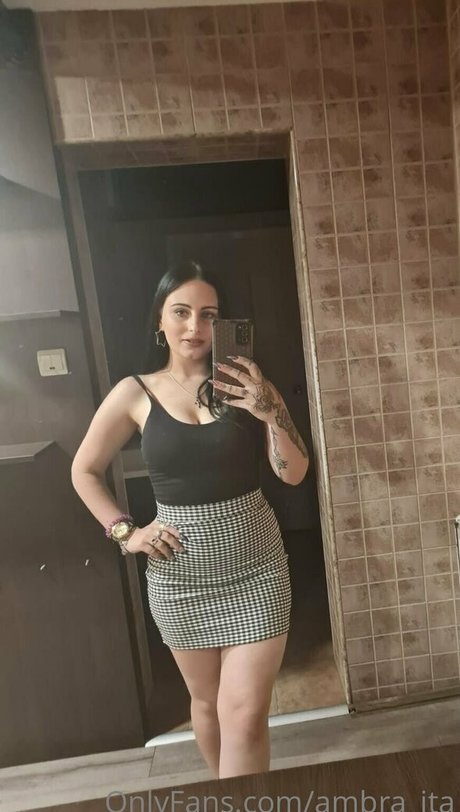 ambra ita nude on onlyfans