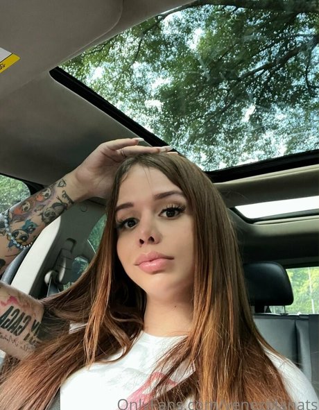 Valery Mcqueen onlyfans nude photos