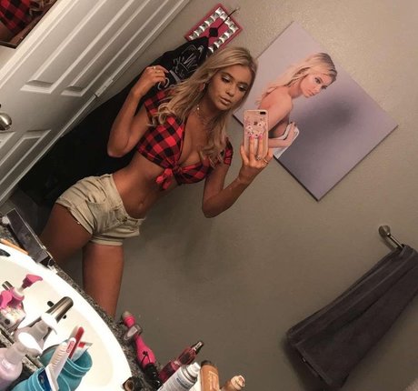 Avery T free onlyfans porn