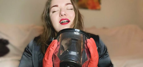 rubberfoxx only fans review