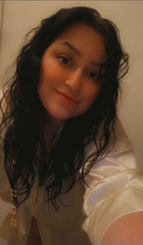 divine hedonist free onlyfans model photo