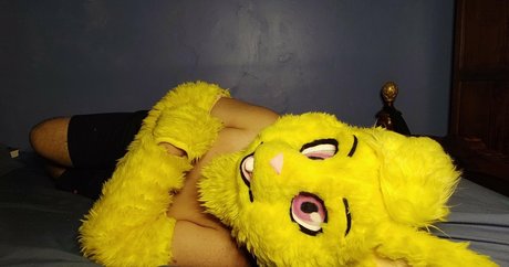 naughty louie only fans sex