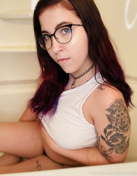 coralinebb onlyfans leaks