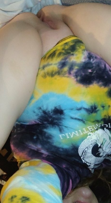 spreading onlyfans exclusive self-portrait