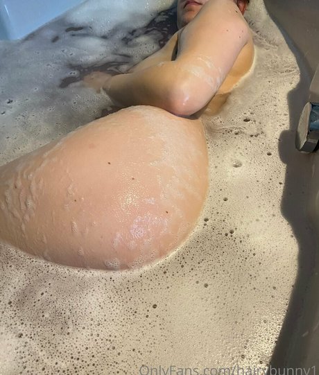 hairybunny1 onlyfans pics