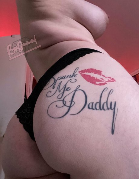 RoxxiDiamond onlyfans porn leaks