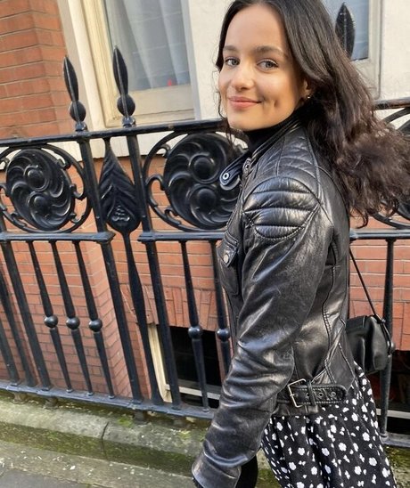 Ruxandra Porojnicu nude leaks onlyfans