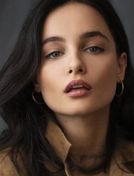 Ruxandra Porojnicu onlyfans model photo