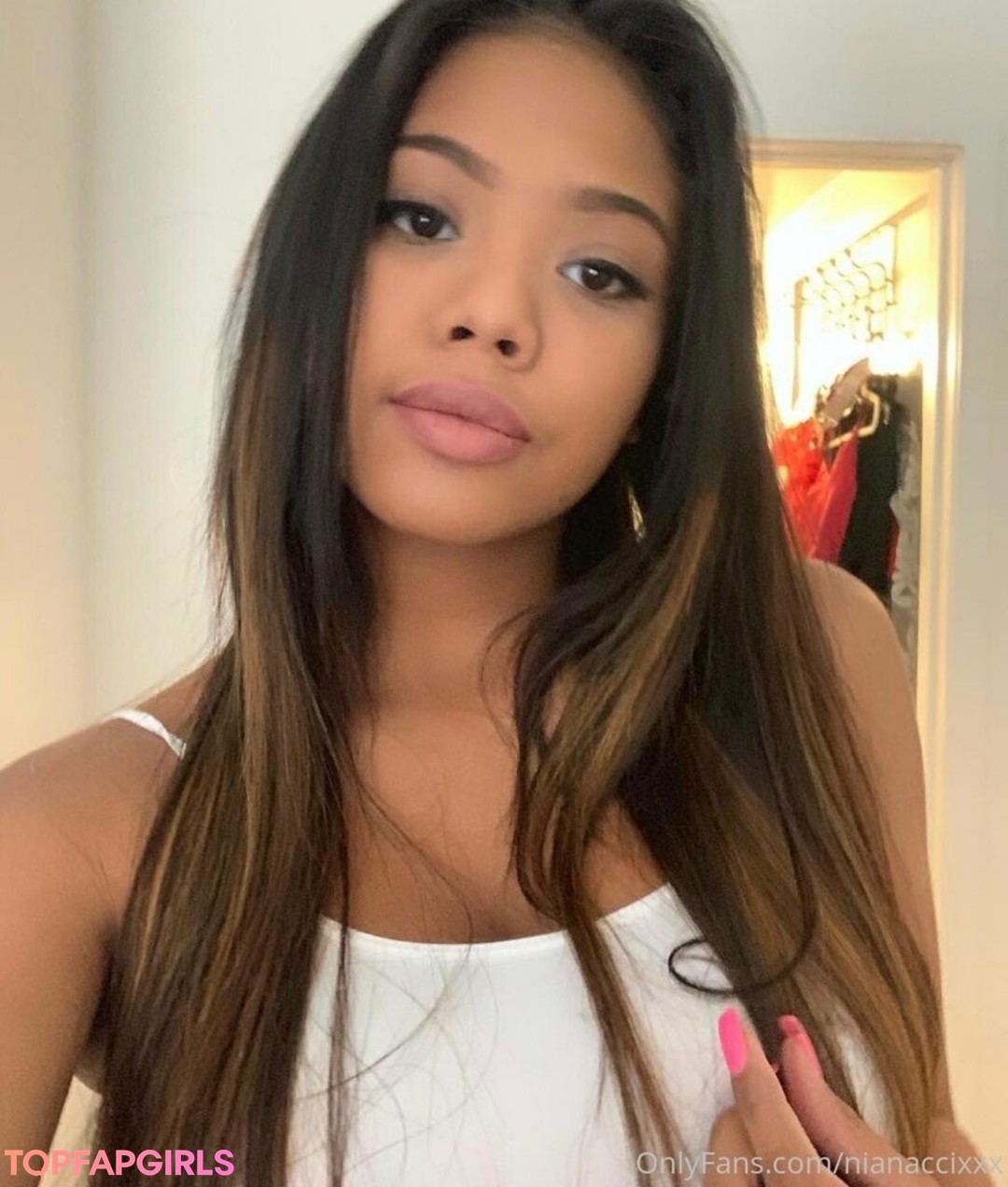 nianaccixxx naked only fans