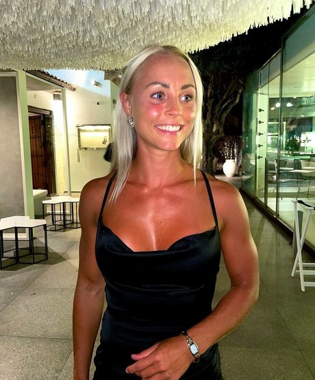 swedishfitgirl onlyfans nude photos
