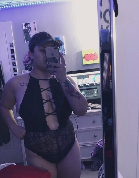 yourlocalewhore on onlyfans