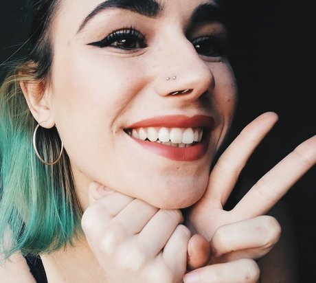 vxlqymia onlyfans post