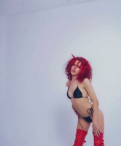 scarletsblade nude on onlyfans