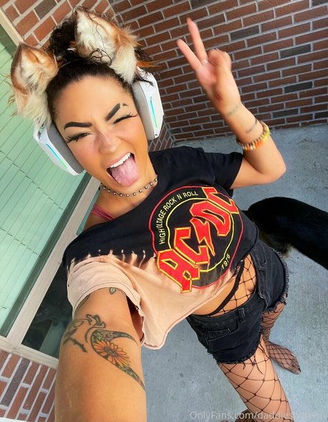 daddieslittlefox leaked naked onlyfans