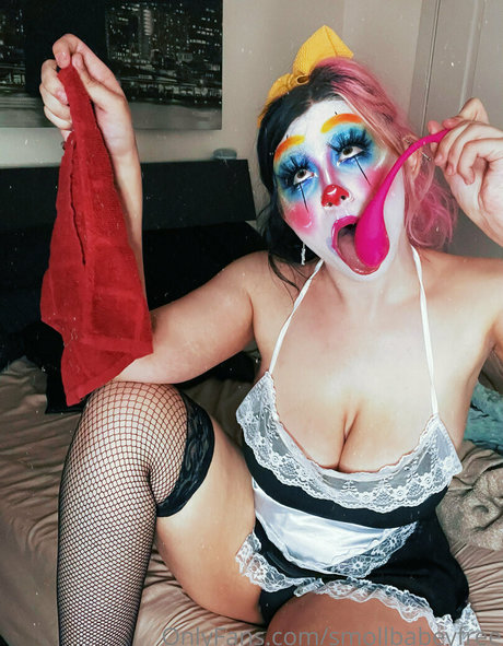 smollbabeyfree onlyfans photos