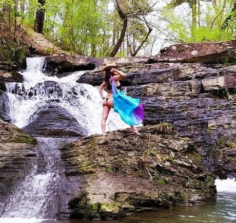 Pornstar Gauge onlyfans public photos