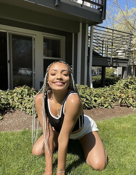 Nova Star leaked onlyfans