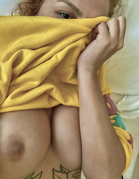 Ecem Guvenciler nsfw onlyfans