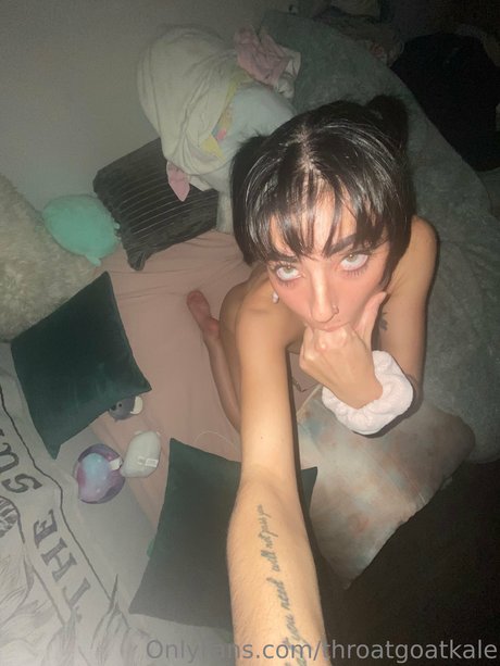 Kaylee McCarthy onlyfans leaked tits
