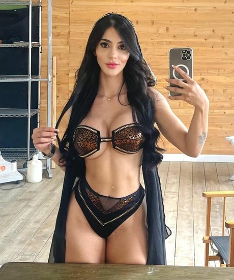 Gabriela Parisi strip onlyfans