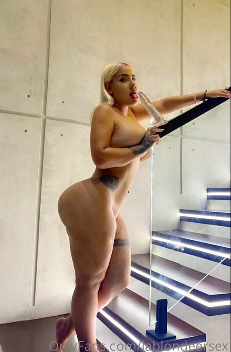 lablondeersex onlyfans content leaked