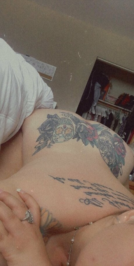 daydreamingprisoner252 nude on onlyfans