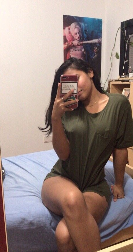 Ariane Landsfried onlyfans leaked.