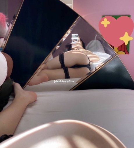 Goddessjun only fans pics