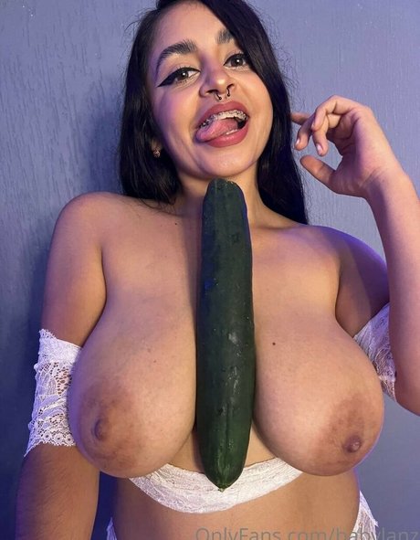 Baby Lanzy onlyfans leaked.