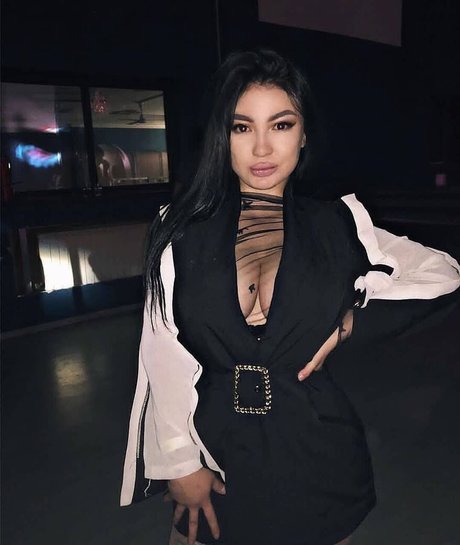 Asa Lochka onlyfans photos