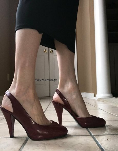 goddess tickle onlyfans nudes leaks