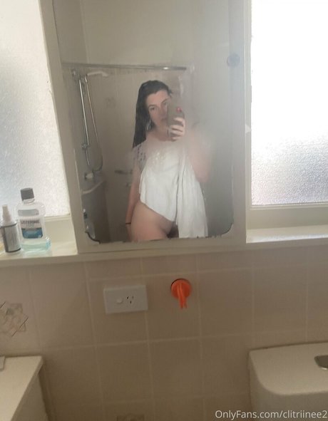 clitriinee2 onlyfans creator