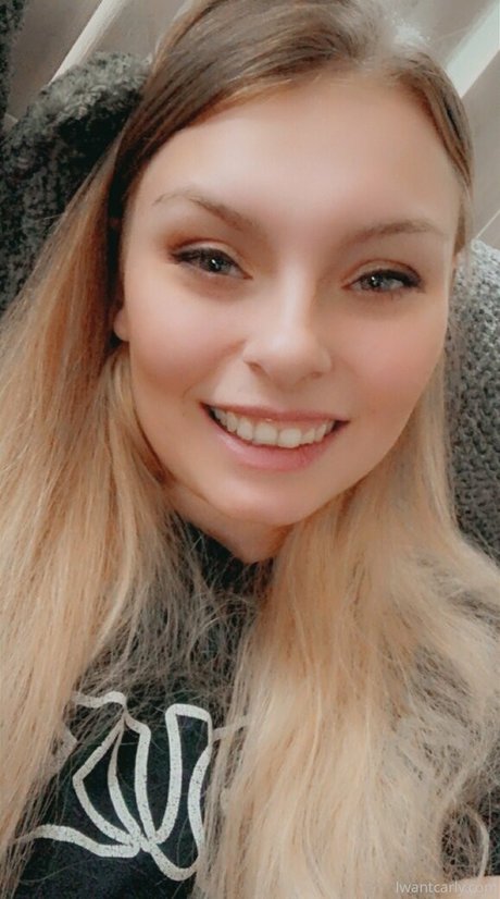 carlyraeofficial onlyfans content leaked