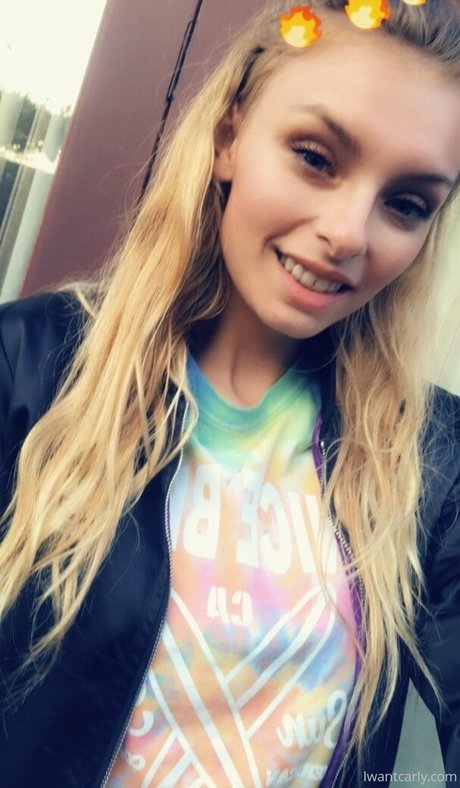 carlyraeofficial only fans review