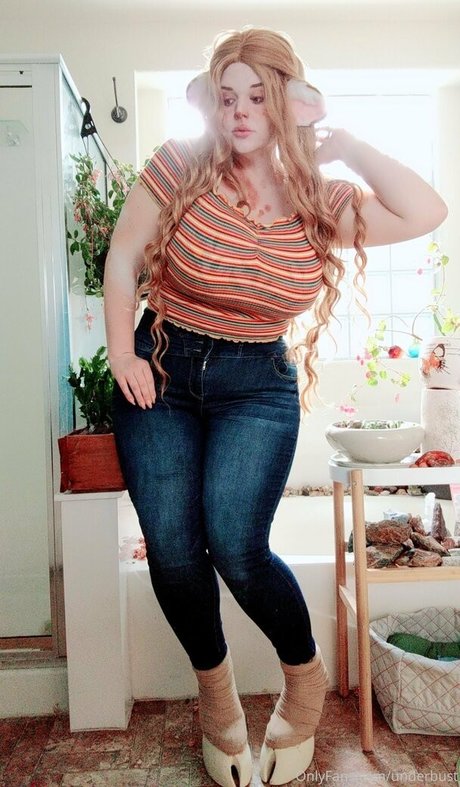 underbust onlyfans sextape