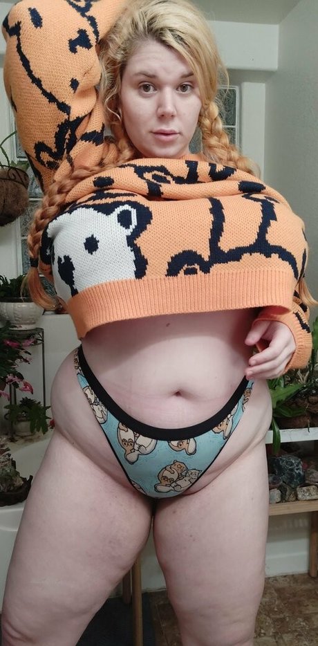 underbust onlyfans post