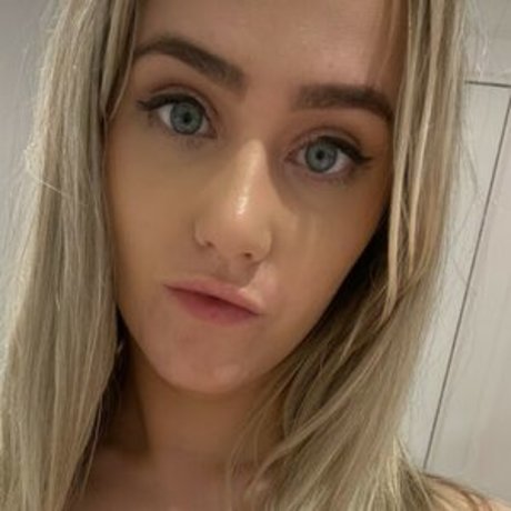 BritishBeauty onlyfans leaked.