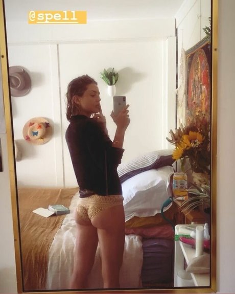 Isabelle Cornish leaked onlyfans