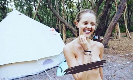 Isabelle Cornish onlyfans xx