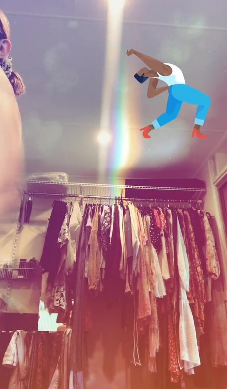 Isabelle Cornish onlyfans nude tits