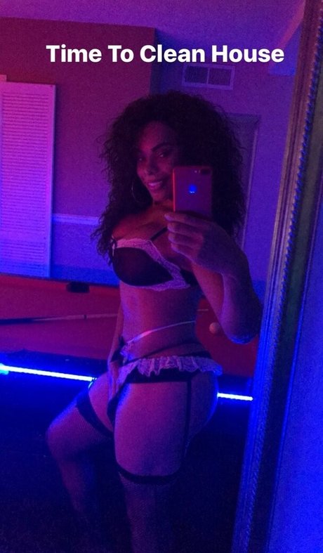 sashastrokes Profile image