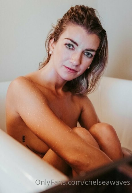 chelseawaves feet onlyfans