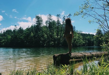 Hallee Hirsh only fans.