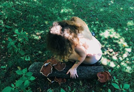 Hallee Hirsh leaked only fans